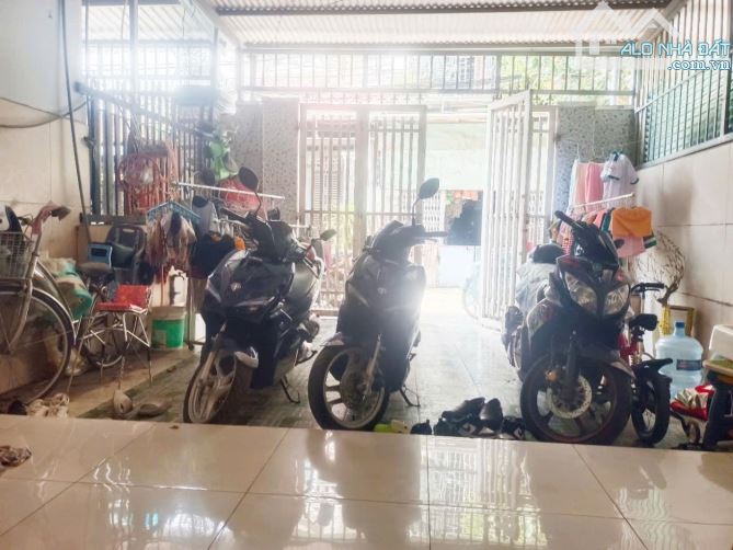 BÁN NHÀ 76M2 MẶT TIỀN ĐƯỜNG, GẦN CHỢ, BV LÊ VĂN THỊNH, Q2. GIÁ 6.X Tỷ - 1