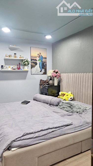 Mặt tiền khan hiếm Tùng Thiện Vương, ngang 4m, 4 tầng chỉ 6 tỷ 5 - 1