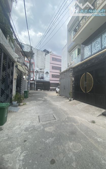 Bán căn nhà giá tốt đường Trường Chinh phường Tân Thới Nhất Quận 12 - 1