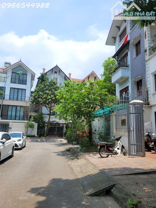 BÁN BIỆT THỰ LIỀN KỀ LÔ GÓC - KHU ĐÔ THỊ SÀI ĐỒNG, LONG BIÊN - 1