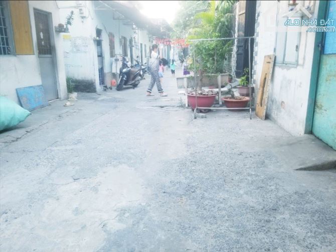 Bán nhà 175m2, ngang 8m Tân Thới Nhất 8 - Quận 12 giá chỉ hơn 10 tỷ - 1