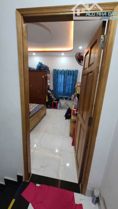 Hẻm rất gần mặt tiền Ô tô ngủ trong nhà. 50m2-  bình tân - 1