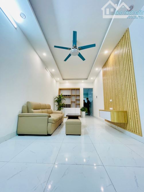 Bán nhà phố Khâm Thiên 46m 3 tầng - Tặng nội thất giá 6.65 tỷ - 1