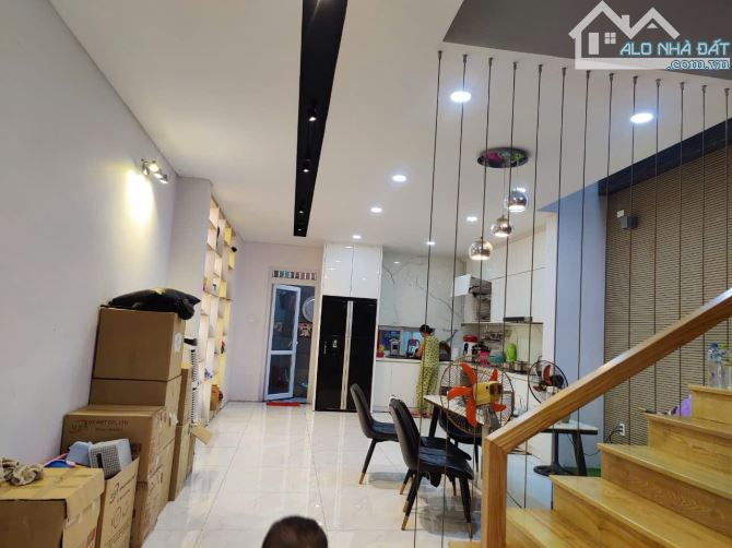 Giá cực rẻ..9,3 tỷ. Bán nhà đẹp xịn sò KDC cao cấp Văn Hoa Villa P Thống Nhất. SHR. - 1