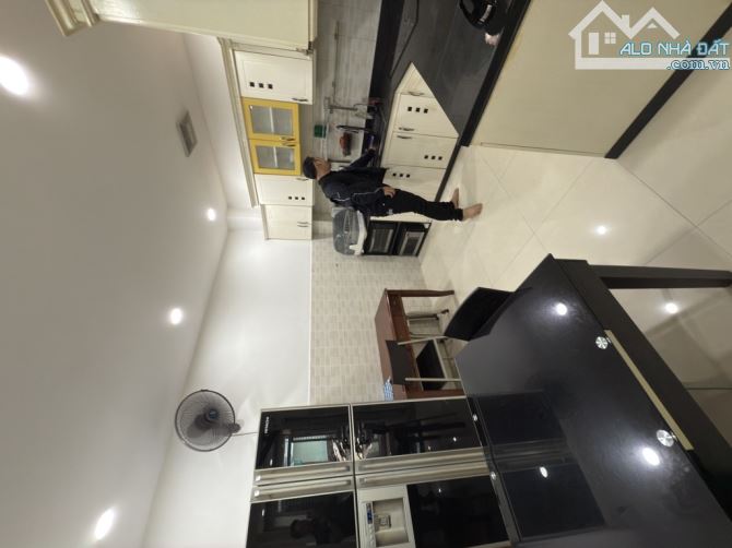 BÁN NHÀ HXH - LẠC LONG QUÂN - TÂN BÌNH - 50M2 - 4 TẦNG - NHỈNH 6 TỶ - 1