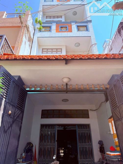 Bán nhà 4 tầng phường 13, quận Tân Bình 100m2 đường 10m nhỉnh 10 tỷ - 1