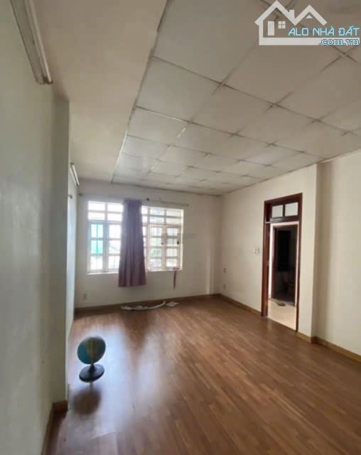 Nhà cho thuê mặt tiền đường Nguyễn kiệm 7,6x20m 2L vị trí dân cư đông - 1