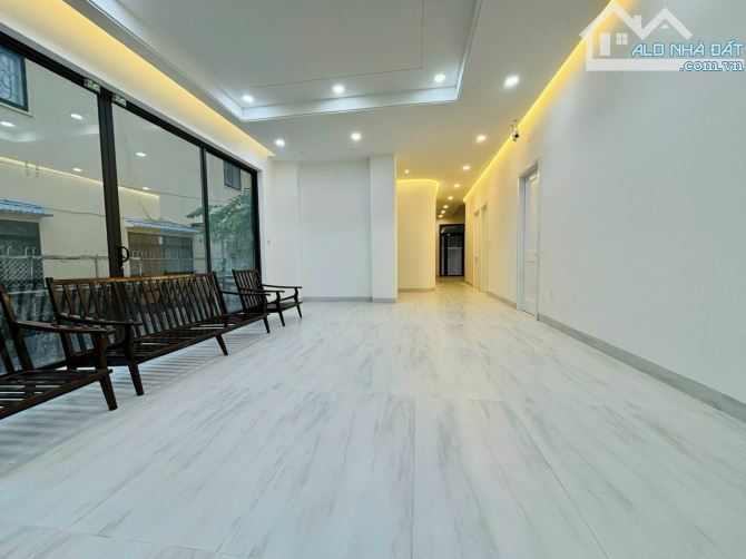 Cho thuê nhà mặt tiền số 5 Đặng Tất, Phường Tân Định, Quận 1,TP Hồ Chí Minh dt:14x25m - 1