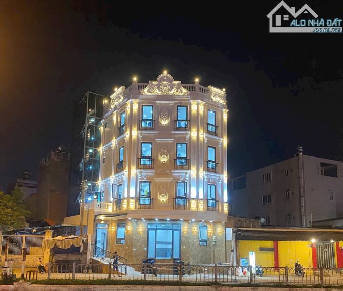 BÁN TOÀ NHÀ 9x10 SỐ 187 PHẠM VĂN ĐỒNG 25,9 TỶ - 1