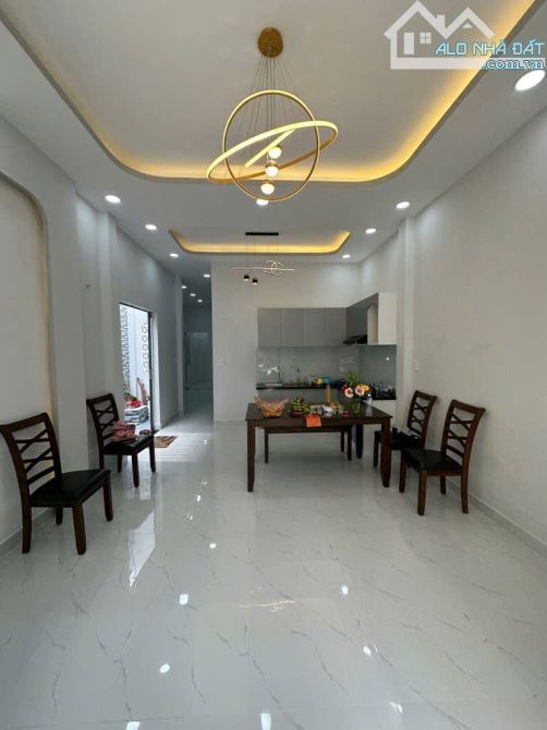 Bán nhà hẻm Chiến Lược, Bình Tân, sổ nở hậu, 77m² - 5x15.5 , chỉ 4.25 tỷ - 1