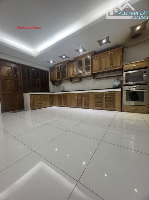 WOW - NHÀ TO CỰC BỀ THẾ - SANG TRỌNG - HUỲNH VĂN NGHỆ - TÂN BÌNH - CHỈ 12.5 TỶ - 1