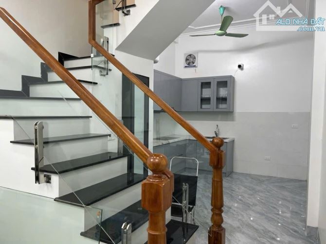 NHÀ PHỐ TRẦN QUỐC HOÀN - CẦU GIẤY - PHÂN LÔ - Ô TÔ TRÁNH - NHÀ MỚI ĐẸP - KINH DOANH - 1
