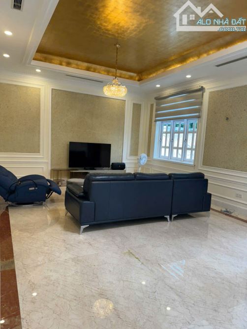 BÁN GẤP TRONG TUẦN - NAM QUỐC CANG - 400M2 - 2 TẦNG - PHÉP XÂY 7 TẦNG - 1