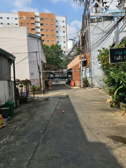 Tân Phú - Đoàn Giỏi- Sát Mặt Tiền - Đối Diện Aeon - Lô Góc - Xây CHDV - 1