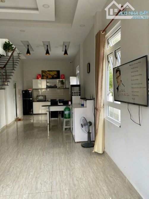 CHO THUÊ VILLA FULL NỘI THẤT CƠ BẢN ĐỒI THÔNG TIN PHƯỜNG 8 GIÁ 12TR - 1