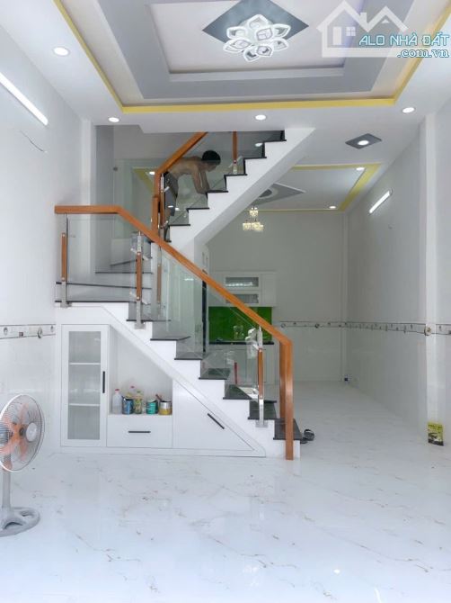 LÊ VĂN QUỚI - HẺM XE HƠI 5M - GIÁP TÂN PHÚ - NGAY NGÃ TƯ 4 XÃ - 2 TẦNG - 36M2 - 4 TỶ TL - 1