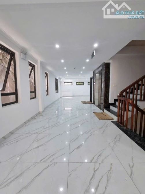 TÒA NHÀ VIEW HỒ TÂY Ô TÔ TRÁNH - LÔ GÓC - THANG MÁY - KINH DOANH - DÒNG TIỀN 125TR/TH. - 1