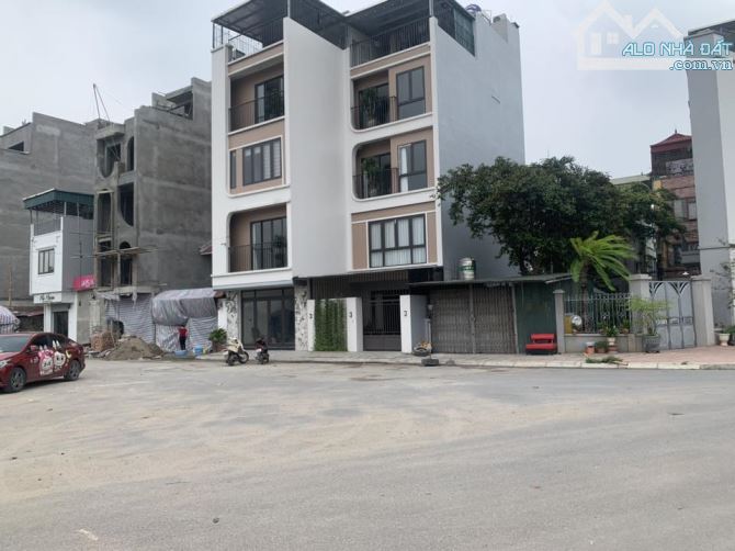 PHẢI THẬT NHANH - Tái định cư Ngọc Thụy - vỉa hè phân lô 55m 5tầng thang máy - giá đầu tư. - 1