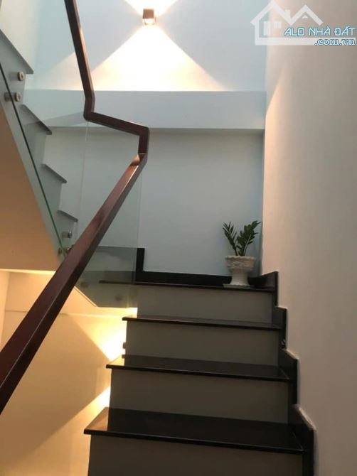 XE HƠI ngủ nhà - GẦN VẠN PHÚC CITY - 100M2 X3 TẦNG - KHÔNG QUY HOẠCH - NHỈNH 7 TỶ - 1