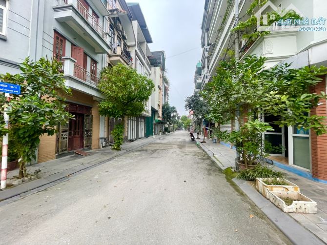 LÔ GÓC, FULL NT, PHỐ THANH AM, THƯỢNG THANH, LONG BIÊN, DT 70 M, 5 T, GIÁ 12 TỶ 2 - 1