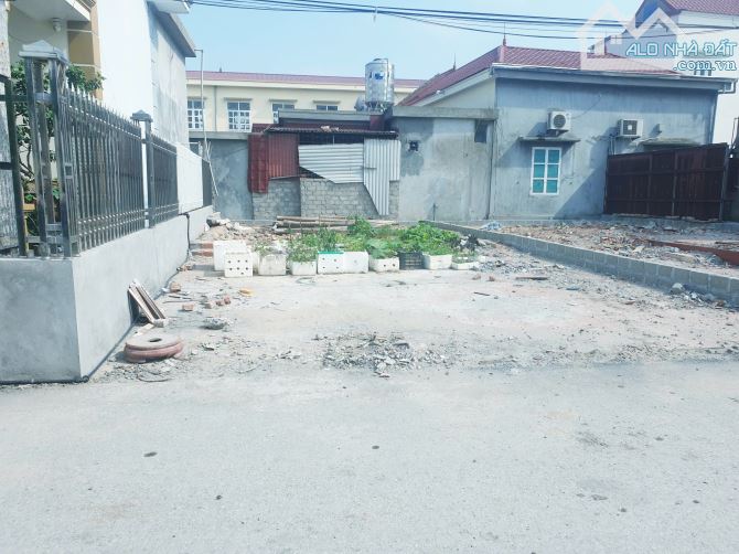 ✅ SIÊU PHẨM 71m ngang 6.2m đường nhựa trung tâm xã Đông Phương , Kiến Thụy. Giá chỉ 1.8xtỷ - 1