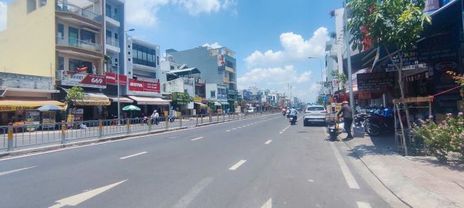 BÁN NHÀ 2 MẶT HẺM XE HƠI – DIỆN TÍCH KHỦNG – GIÁ CHỈ 5,450TỶ (Thương lượng) - 1