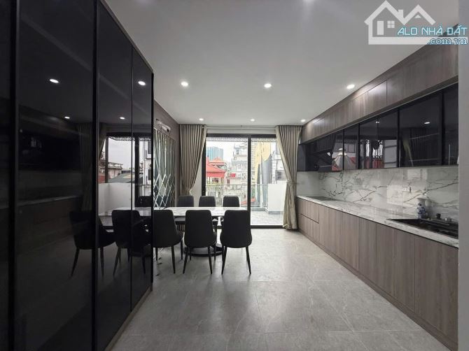 Siêu phẩm nhà mới 6 tầng thang máy ô tô gần 45m2 giá 11.6 tỷ - 1