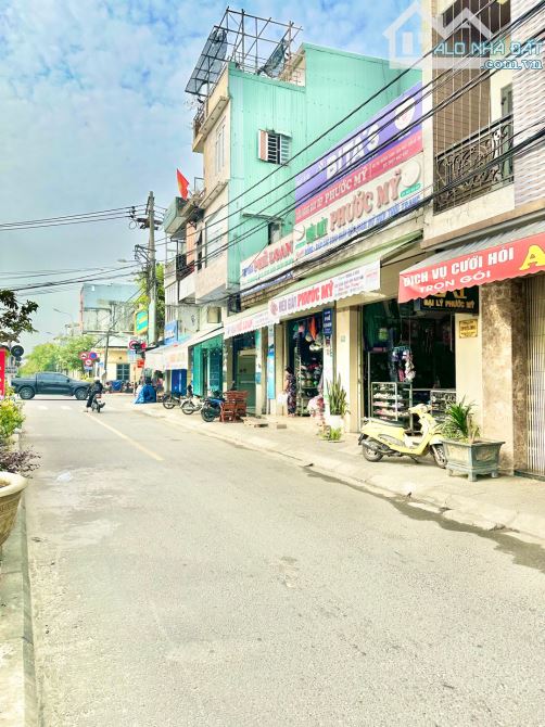 NHÀ MẶT TIỀN 104m2 GIÁ CHỈ 3 TỶ HƠN- KINH DOANH CẢI TẠO TỐT-HÀNG F0 ĐẦU TƯ - 1