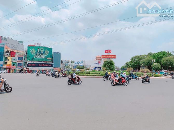 Bán nhà mặt tiền 4 tầng BTCT đường Nguyễn Văn Luông phường 12 quận 6 - 1