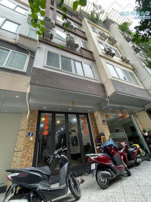 Nhà đệp ở ngay Định Công Thượng Hoàng Mai. Sổ 39m, 5 tầng 3 ngủ MT4m Giá 10.5 tỷ Ô tô đỗ c - 1