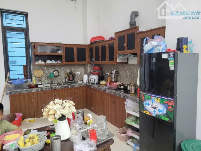 Bán nhà đẹp Thụy Lâm, Đông Anh, 200m x 4T, ô tô tránh chỉ 14,9 tỷ - 1
