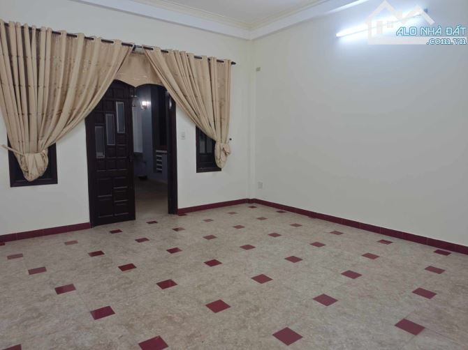 Bán nhà mặt đường Bàu Tràm Trung, Khuê Trung, Cẩm Lệ, DT 125m2, 3 tầng, 6,8 tỷ. - 1