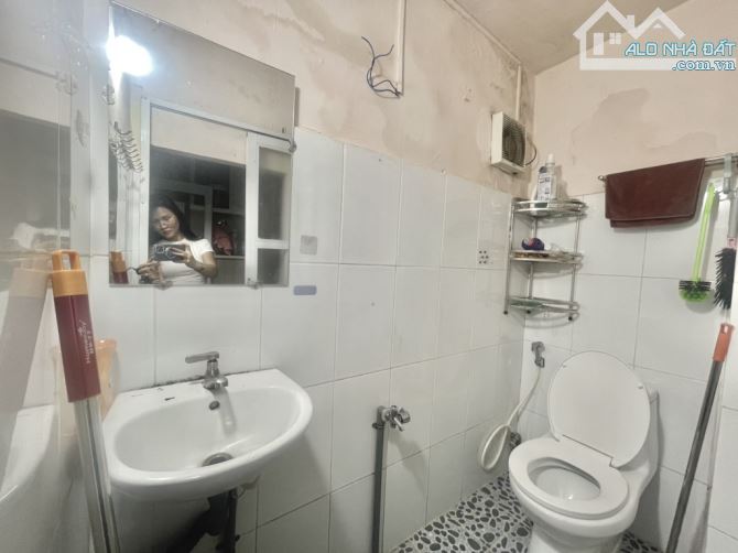 3.9 TỶ CÓ NHÀ 2T MẶT ĐƯỜNG LÊ LAI CĂN GÓC - KINH DOANH ĐỈNH - VỊ TRÍ ĐẮC ĐỊA NGAY NGÃ 4 - - 1