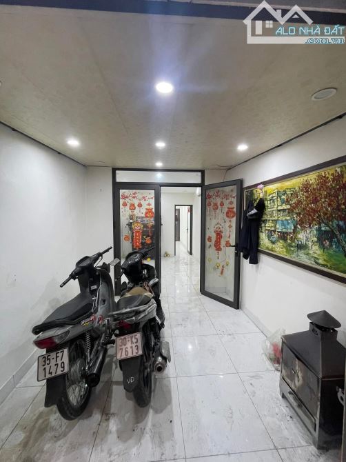 Nguyễn Văn Linh Long Biên 55m cấp 4 2,5 tỷ ngõ 3 gác - 1