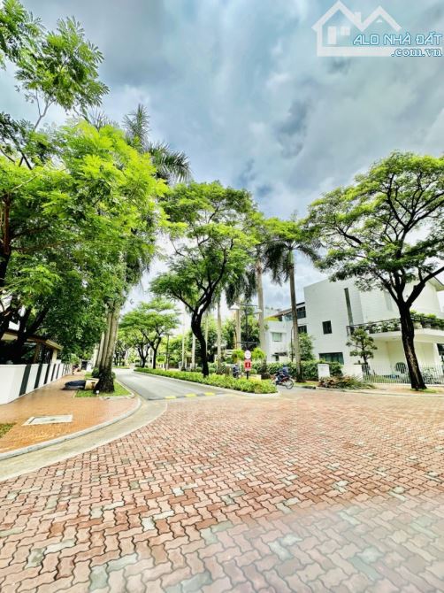 BIỆT THỰ RIVIERA VIEW SÔNG SÀI GÒN – SIÊU HIẾM – GIÁ 110 TỶ 🌟 - 1