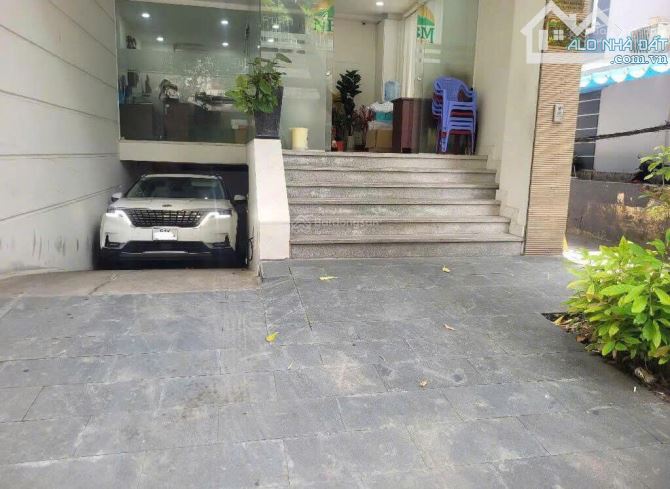 Bán Nhà Mặt Tiền Đường Hoa Cau, P7, Phú Nhuận, 6.3x17m, 49 Tỷ - 1