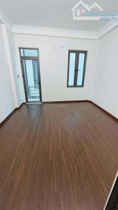 ĐẸP LẮM !! NHÀ LĨNH NAM - VĨNH HƯNG - TỰ XÂY TÂM HUYẾT - 35M2 - 5 TẦNG - MT 3.7- 7.35 TỶ - 1