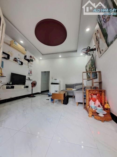 Bán nhà 2 Tầng Đông Hòa,SHR,đường xe hơi phà phà,giá cực kì rẻ - 1