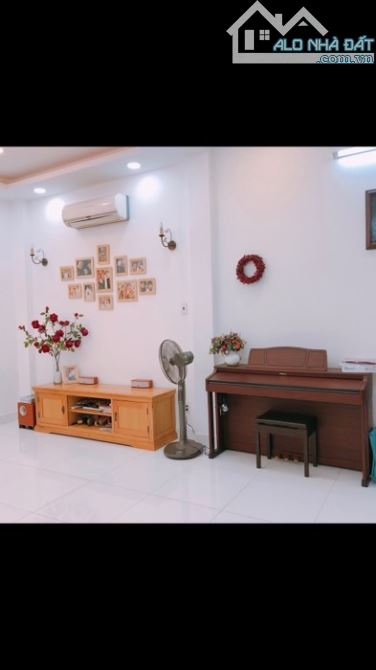 TỔ ẤM CHO GIA ĐÌNH 3 THẾ HỆ! 93M2 - NGANG KHỦNG 11M - NHÀ Ở NGAY NGUYỄN VĂN ĐẬU - 10,5 TỶ - 1