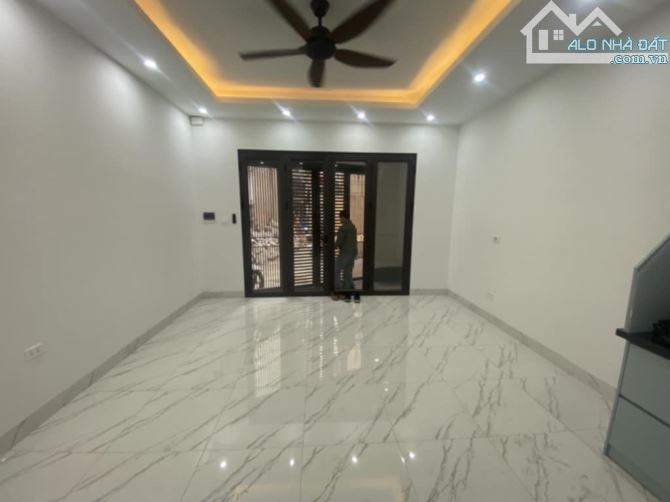 Chủ cần bán nhà ,lo tài chính cho con làm ăn- cần bán nhanh - 1