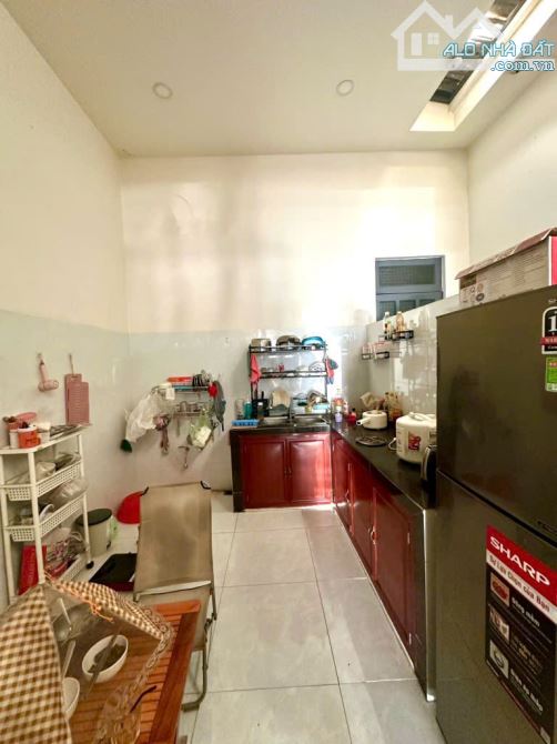 BÁN NHÀ HẺM XE HƠI GẦN BẾN XE MIỀN TÂY – 1 TRỆT 1 LẦU – NGANG 5.3M DÀI 11M 3.9 TỶ - 1
