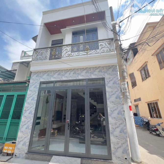 Nhà gần Emart Gò Vấp, 2 mặt HXH, ngang 4.3m, chỉ 4.9 tỷ - 1