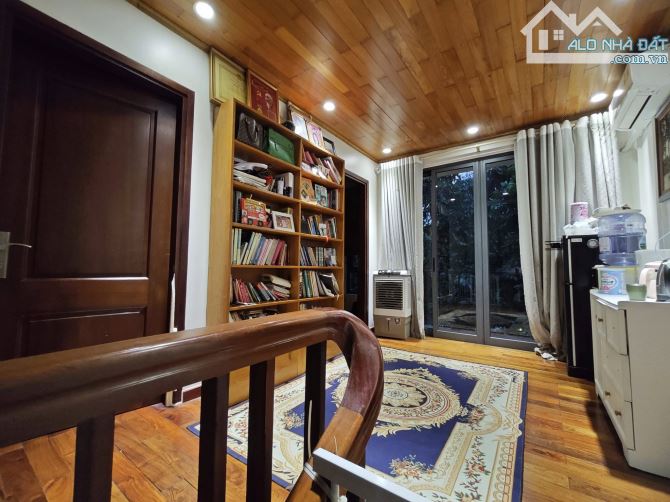 BÁN BIỆT THỰ GAMUDA GARDENS HOÀNG MAI. 200M2 - 4 TẦNG, MT 10M. - 12