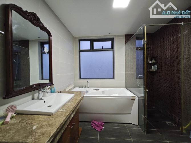 BÁN BIỆT THỰ GAMUDA GARDENS HOÀNG MAI. 200M2 - 4 TẦNG, MT 10M. - 14