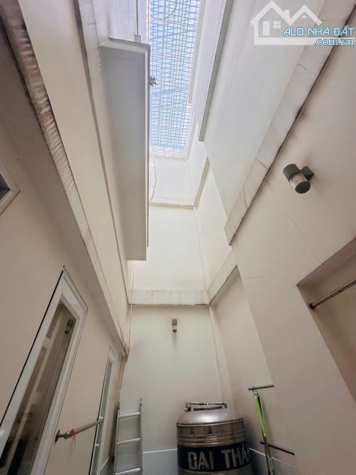 Nhà Thật - Y Hình Hẻm 8m, Phan Đăng Lưu, 9x19m, 143m2- 4 tầng, 364m2 - chỉ 23 tỷ - 14