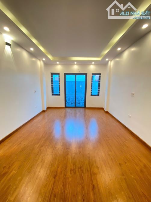 Bán nhà phố Trung Kiên, Tây Tựu 40m²x5tầng, sổ đỏ chính chủ Giá 5,5 tỷ - 15