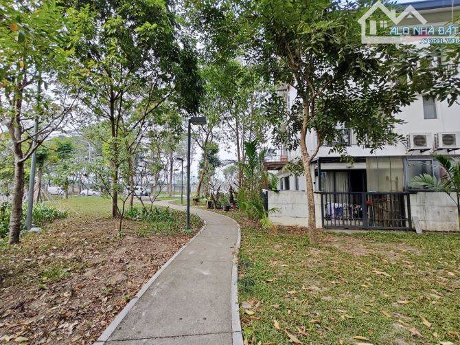 BÁN BIỆT THỰ GAMUDA GARDENS HOÀNG MAI. 200M2 - 4 TẦNG, MT 10M. - 20