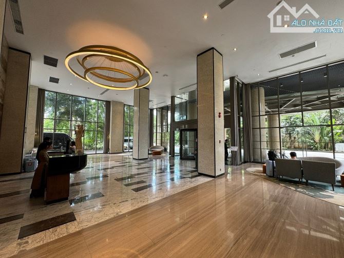 Bán Gấp Tòa Khách Sạn VIP 10 Tầng 84 Phòng Phố Tô Ngọc Vân.DT 540m2. Giá 220 Tỷ - 2