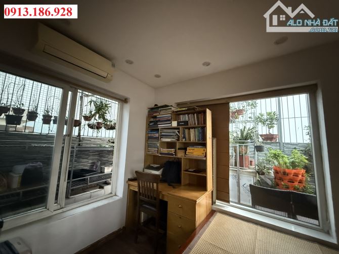 Bán Căn Hộ Chung Cư CT12 Kim Văn Kim Lũ - 120m², 3PN - Giá Cực Tốt chỉ nhỉnh 4 Tỷ - 2