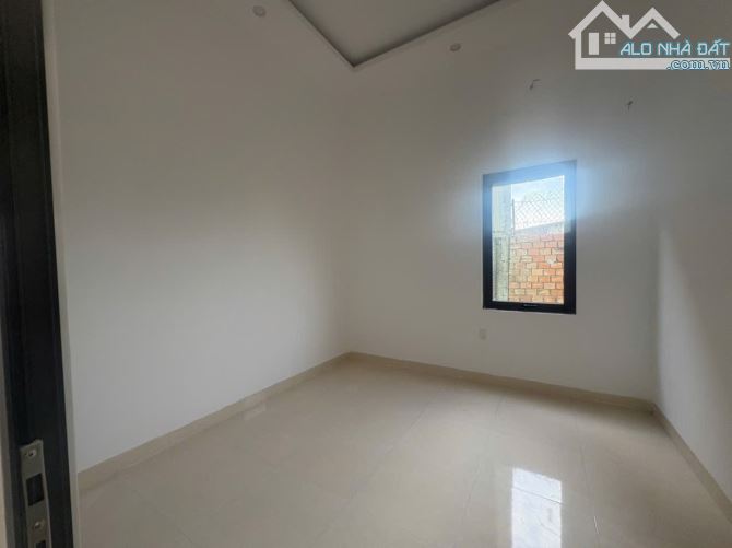 🏡 Nhà sân vườn chân dài hẻm 179 Phạm Ngọc Thạch - 2